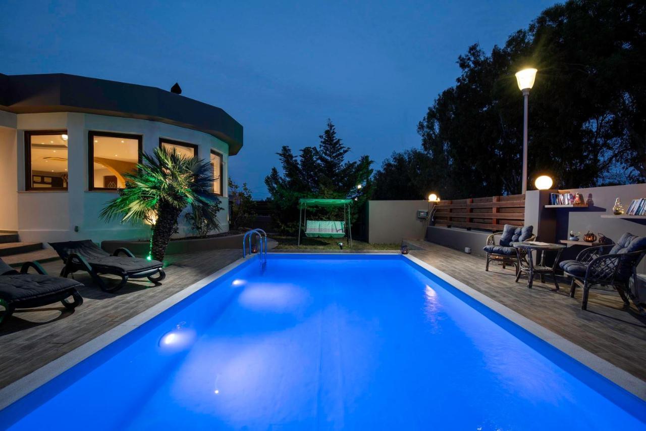 Maia Luxury Pool Villa อาฟานโท ภายนอก รูปภาพ